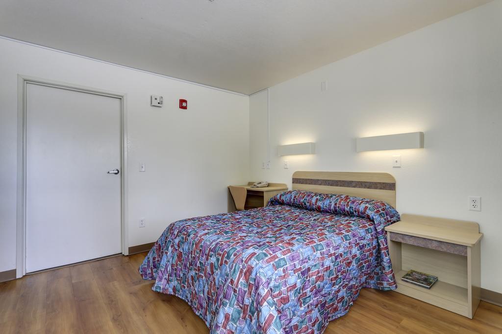 Hotel 6 Lafayette, La I-10&i-49 N 3*