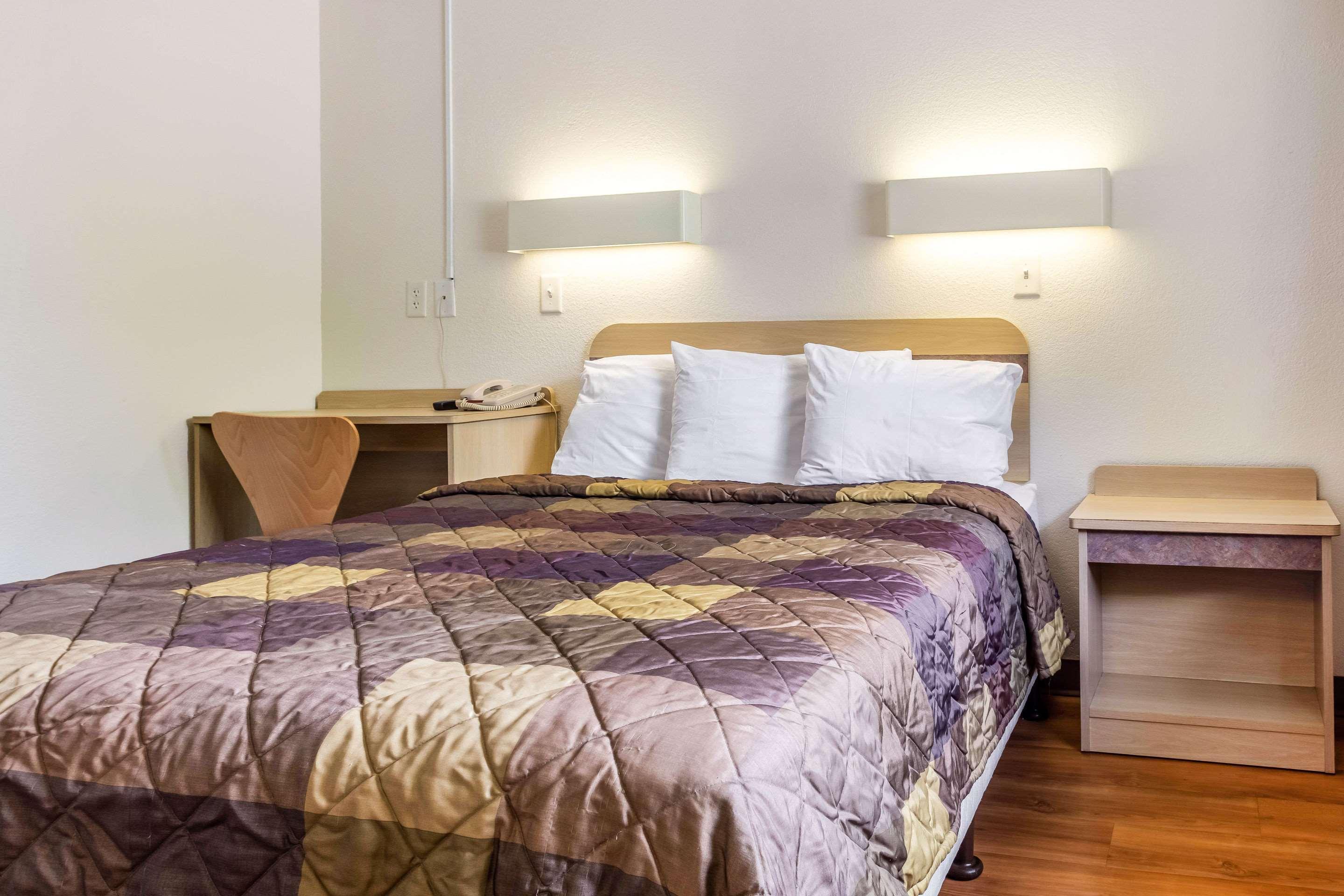 6 Lafayette, La I-10&i-49 N Hotel 3*